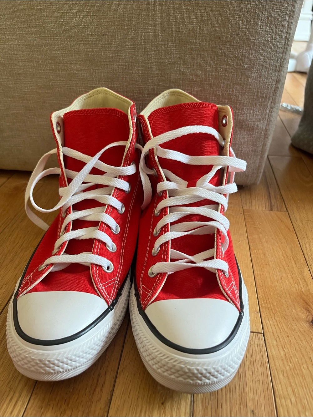 Red Converse High Tops Mens Size 9 - BRAND NEW NEVER WORN
